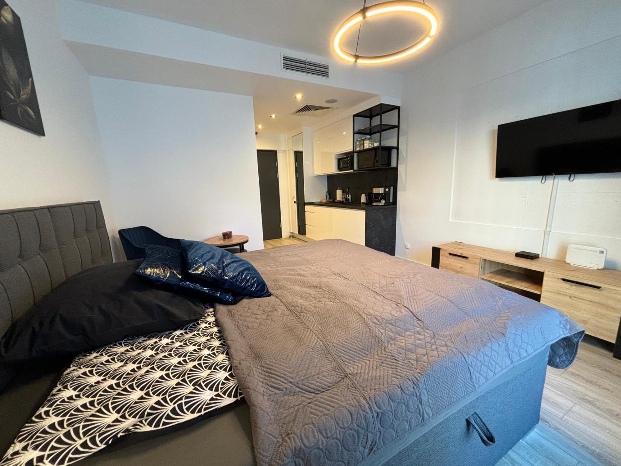 Totu Today-Plac Wolnosci 6 Apartamenty, Faktura Vat, Self Check-In Poznan Exterior photo