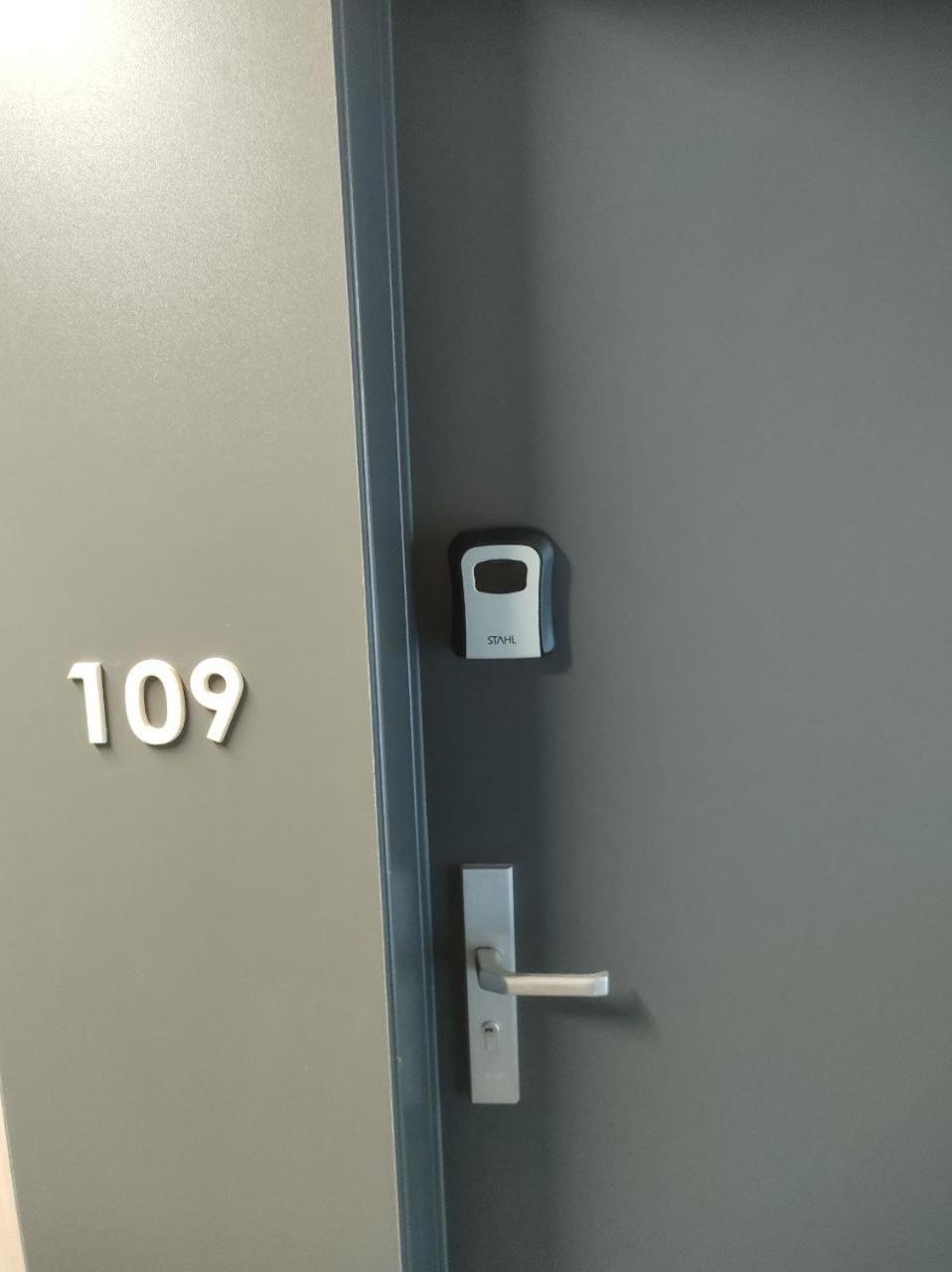 Totu Today-Plac Wolnosci 6 Apartamenty, Faktura Vat, Self Check-In Poznan Exterior photo